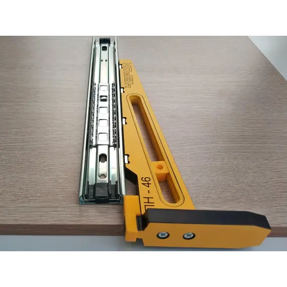 Приспособление для установки всех видов направляющих арт.ПН-46